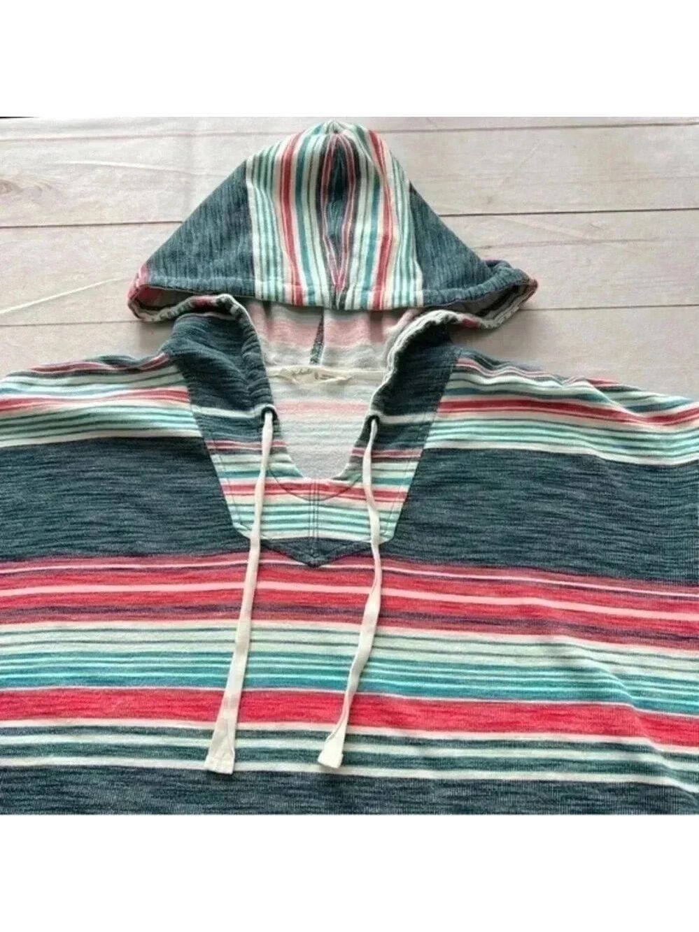Woolrich Woman’s 100% organic cotton Quinn Eco Rich Harbor Stripe Poncho… - Picture 3 of 11